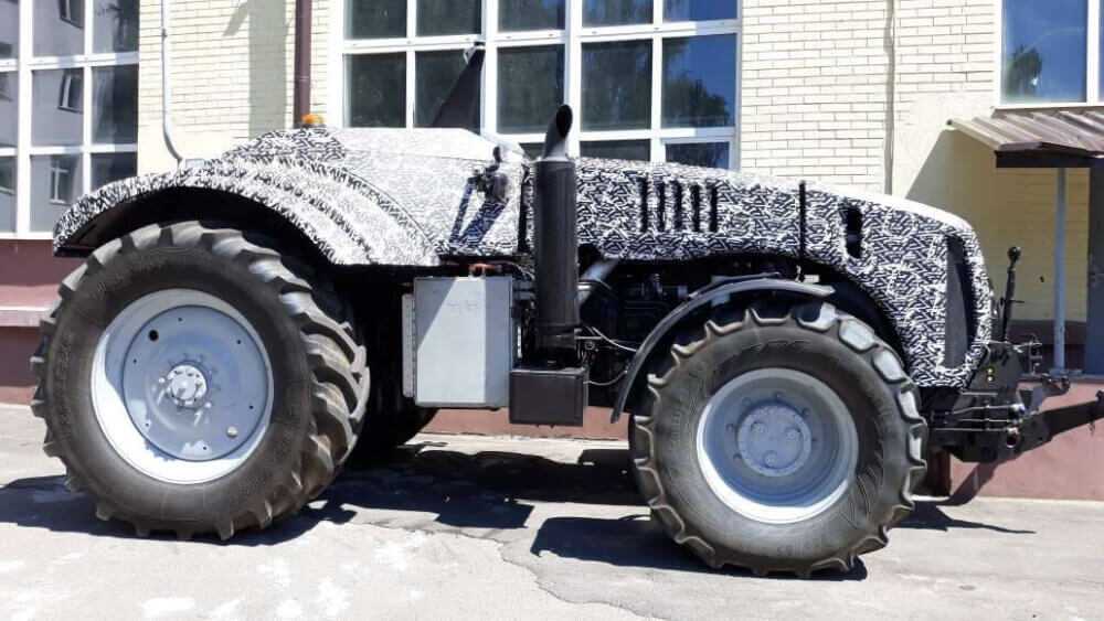 Роботы-газонокосилки.